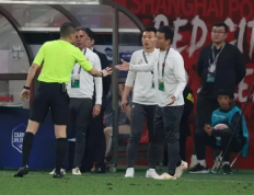 足球报深度解析，足协新政再出，中国裁判员管理进一步收紧