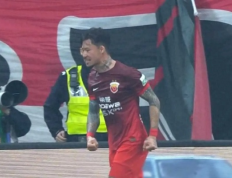 亚冠风云再起，海港0-4神户，张琳芃送点，海港两轮不胜陷困境