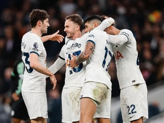 维拉VS热刺，历史交锋战绩辉煌，维拉能否延续2-1奇迹？