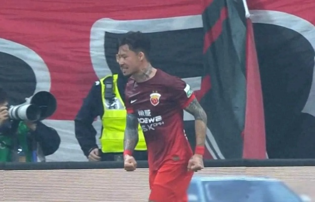 亚冠风云再起,海港0-4神户,张琳芃送点,海港两轮不胜陷困境