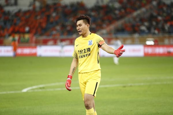 官方宣布,原梅州客家门将程月磊正式加盟深圳青年人,新赛季新征程即将开启