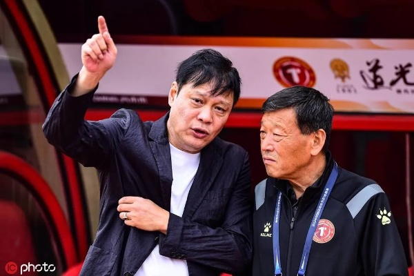 午间新闻速递，范志毅加盟辽足，大因谈弟弟小因扎吉的足球之路